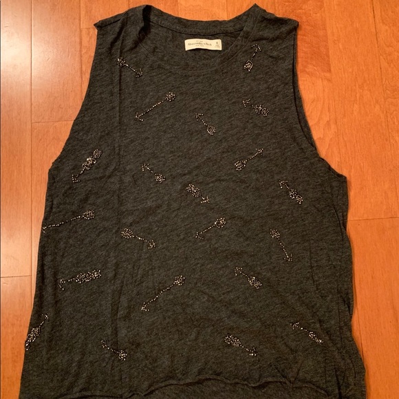Abercrombie & Fitch Tops - abercrombie/fitch gray muscle tee rhinestones medi